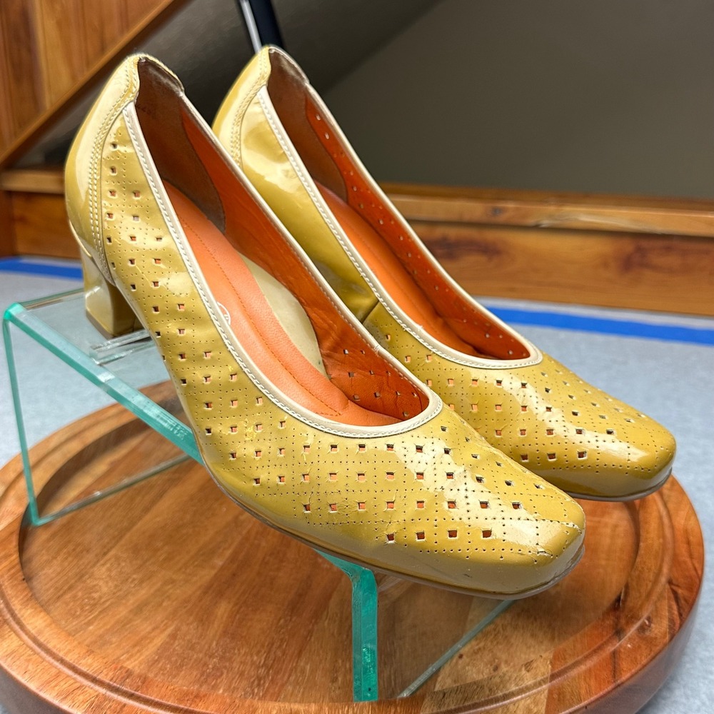 Ara Womens Mustard Yellow Patent Leather Perforated Block Heel Pumps Size 10 US